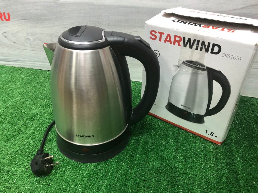 Чайник электрический StarWind SKS1051