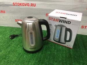 Чайник электрический StarWind SKS3210