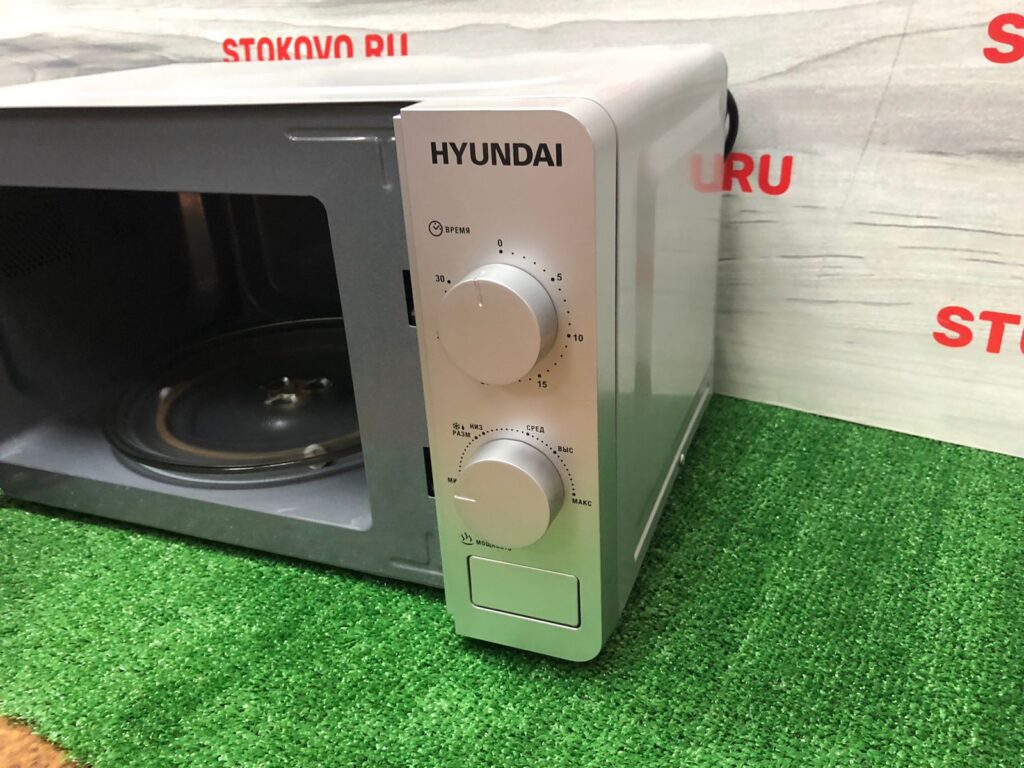 Микроволновая печь Hyundai HYM-M2001 Silver