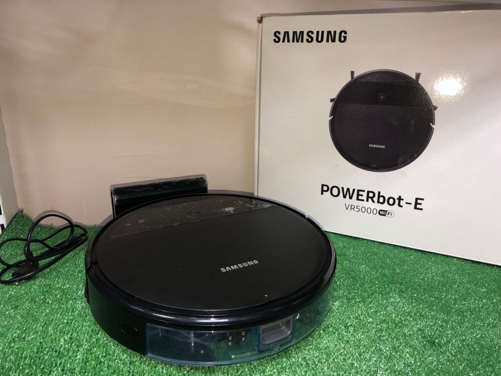 Робот-пылесос Samsung VR05R5050WK