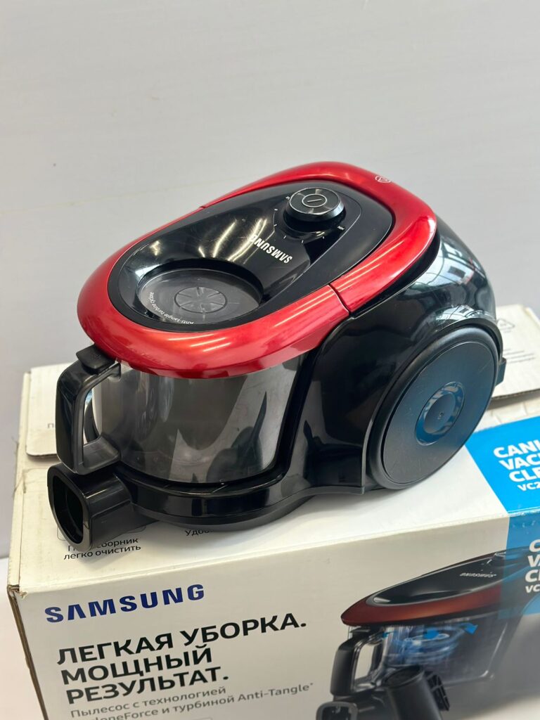 Пылесос с контейнером для пыли Samsung SC18M21A0S1