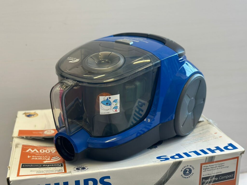 Пылесос с контейнером для пыли Philips FC8470