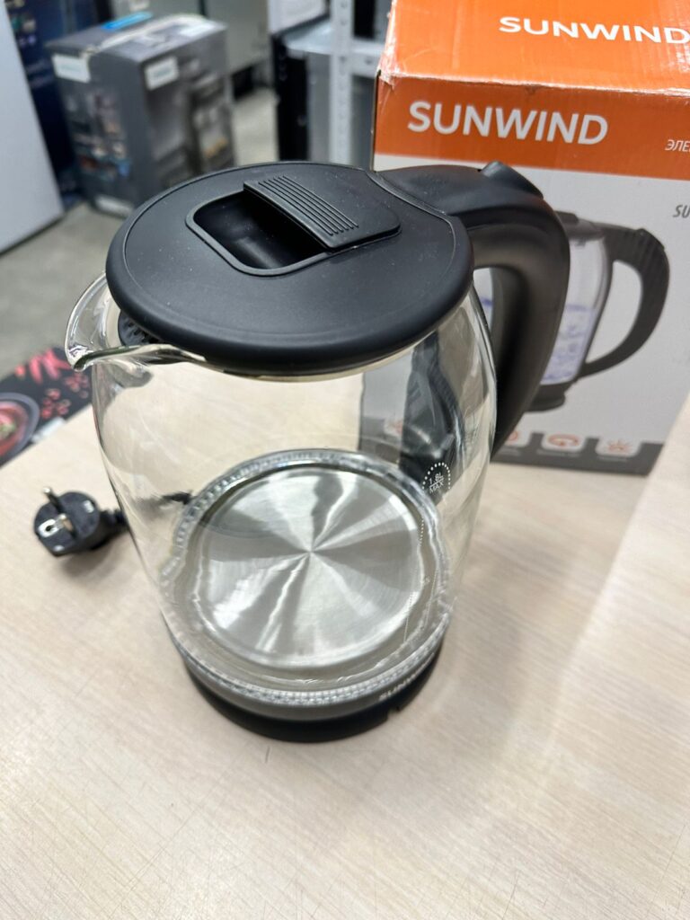 Чайник электрический SunWind SUN-K-002