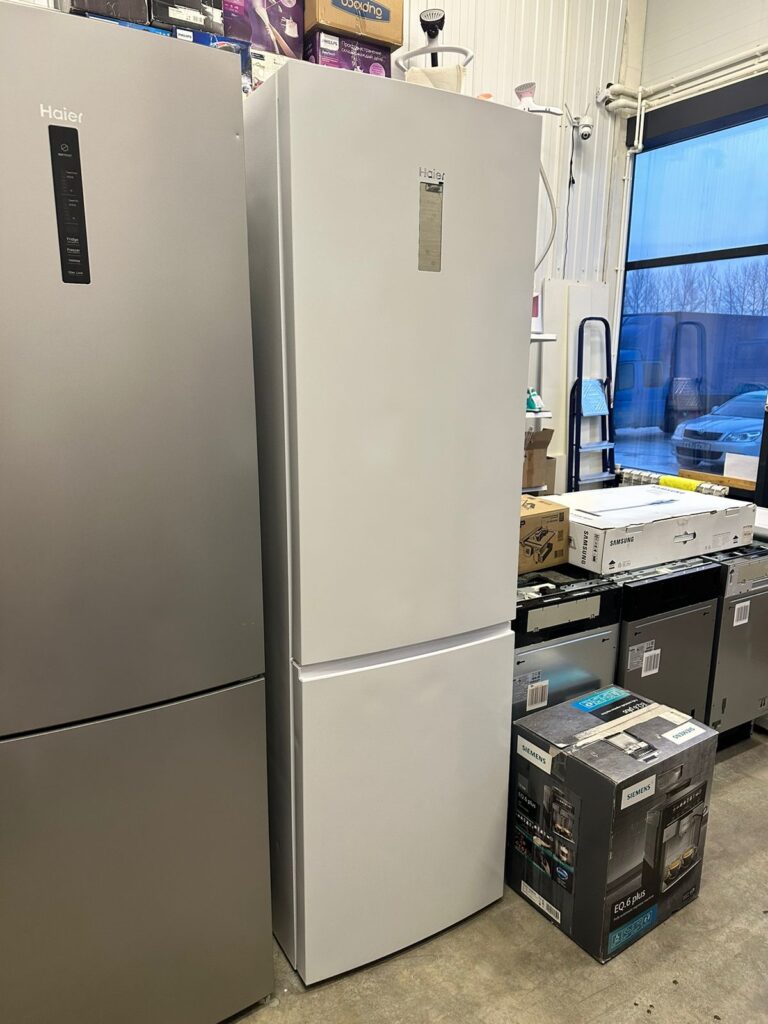 Холодильник Haier C2F637CWRG