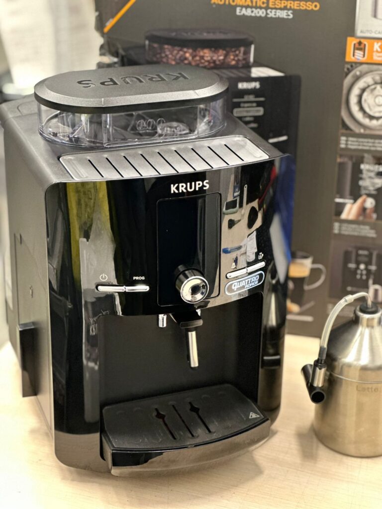 Кофемашина автоматическая Krups Espresseria EA82F010