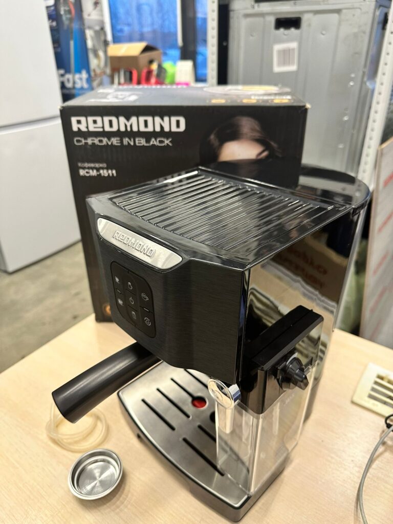 Кофеварка REDMOND RMC-1511