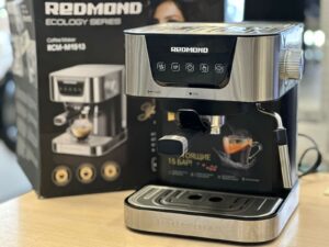 Кофеварка REDMOND RCM-M1513