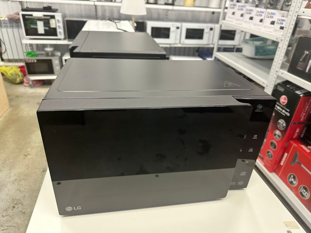 Микроволновая печь соло LG MS2595GIS