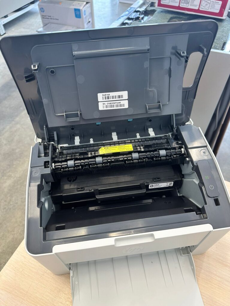 Принтер лазерный HP LaserJet 107r