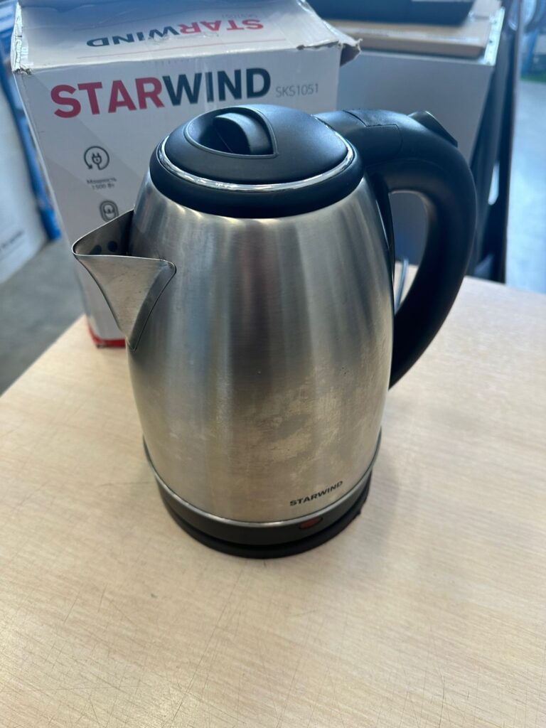 Электрический чайник Starwind SKS1051