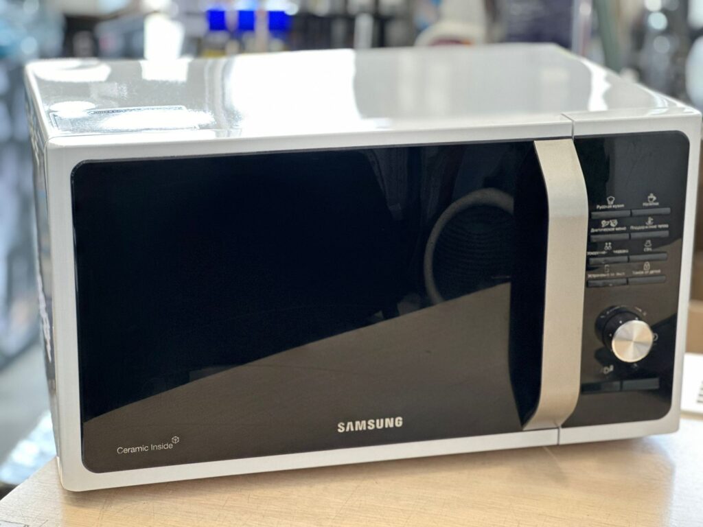 Микроволновая печь соло Samsung MS23F301TQW