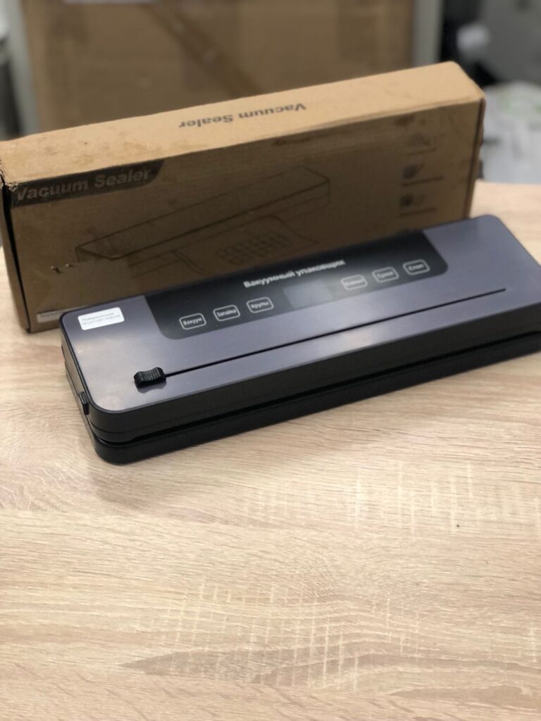 Вакуумный упаковщик Vacuum Sealer