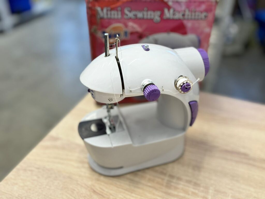 Мини швейная машинка Mini Sewing Machine