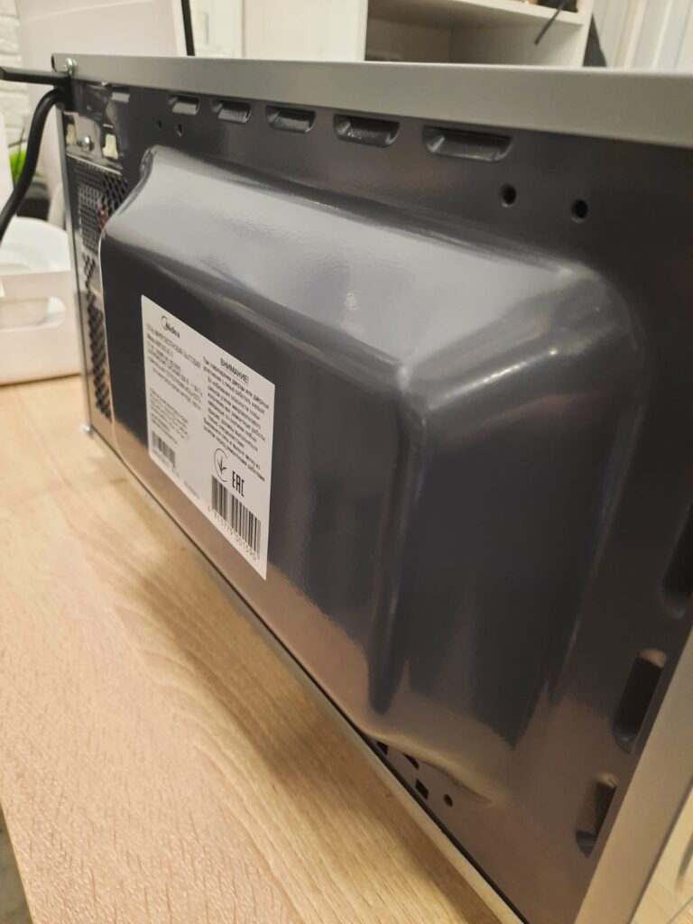 Микроволновая печь Midea AM720C4E-S