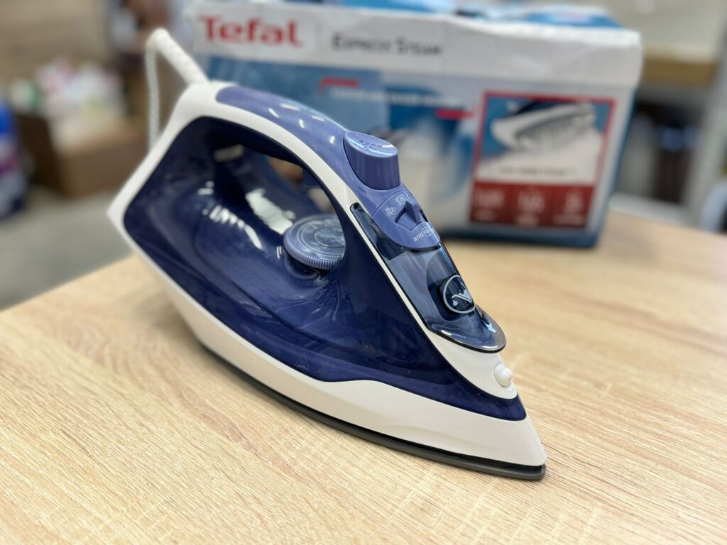 Утюг Tefal Express Steam FV2837E0