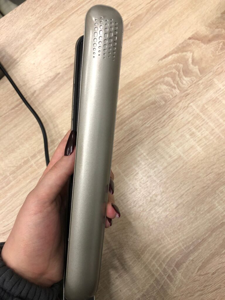 Выпрямитель для волос Redmond RCI-2320