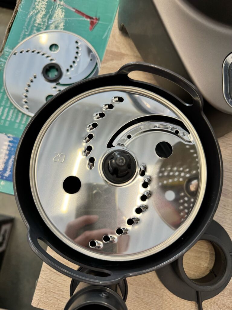 Кухонный комбайн Moulinex DOUBLE FORCE FP827E10