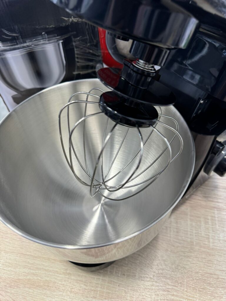 Кухонная машина Moulinex MC Essential QA151810