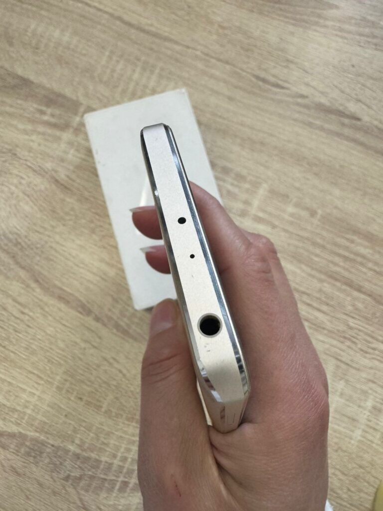 Смартфон Xiaomi Redmi 4A 16Gb Gold