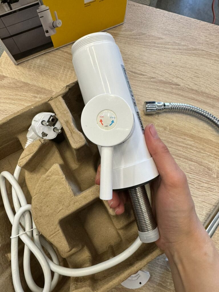 Водонагреватель проточный Zanussi SmartTap