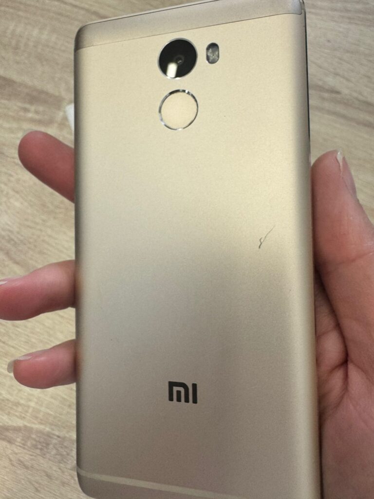 Смартфон Xiaomi Redmi 4A 16Gb Gold