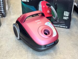 Пылесос с контейнером для пыли Artel VCC 4530 Vinous