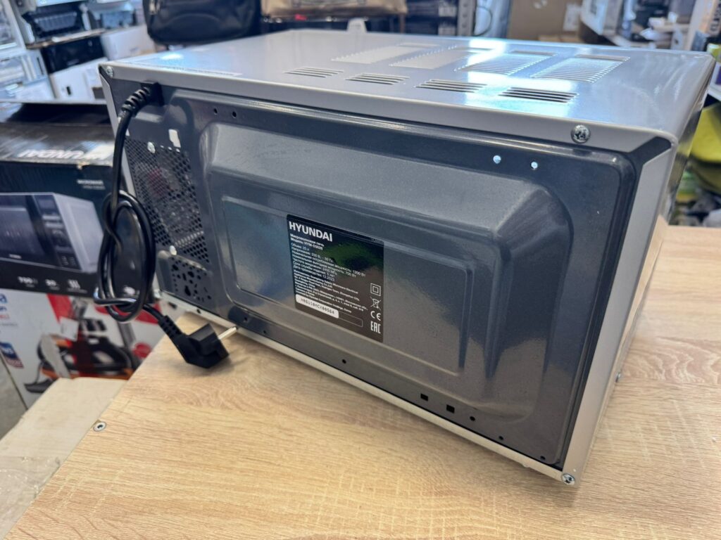 Микроволновая печь Hyundai HYM-D3026