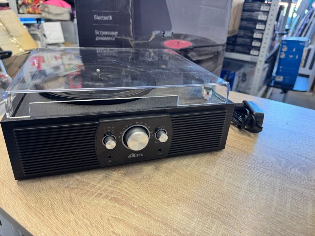 Виниловый проигрыватель Ritmix LP-200B Black wood