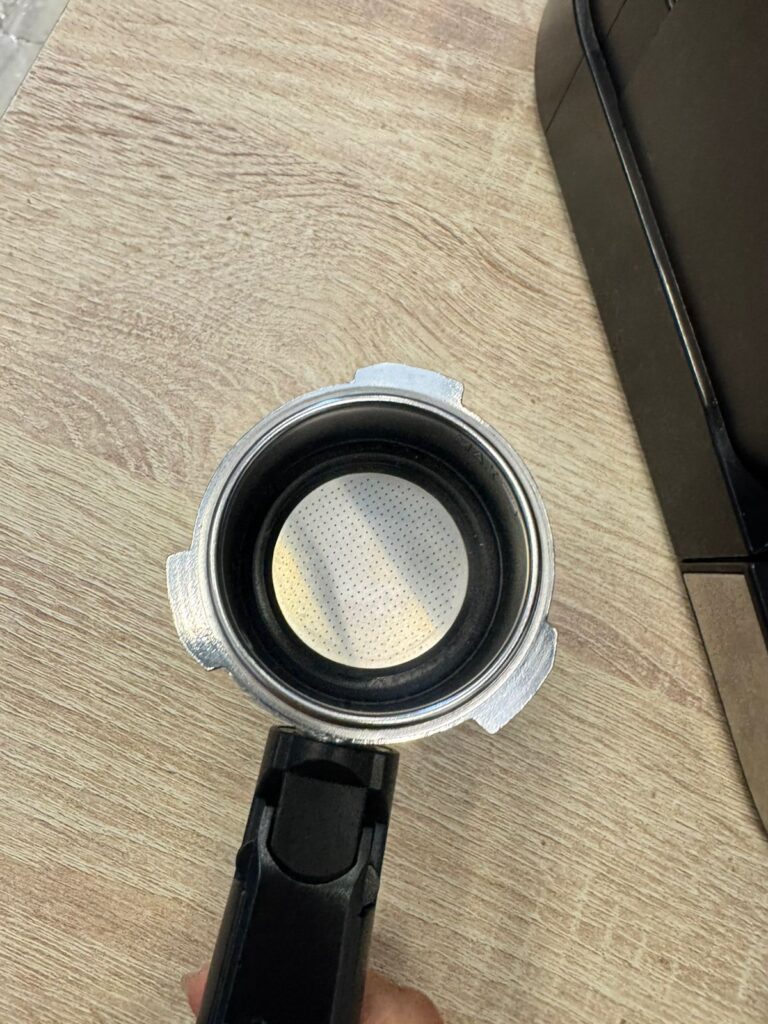 Кофеварка рожковая LEX LXCM 3503-1