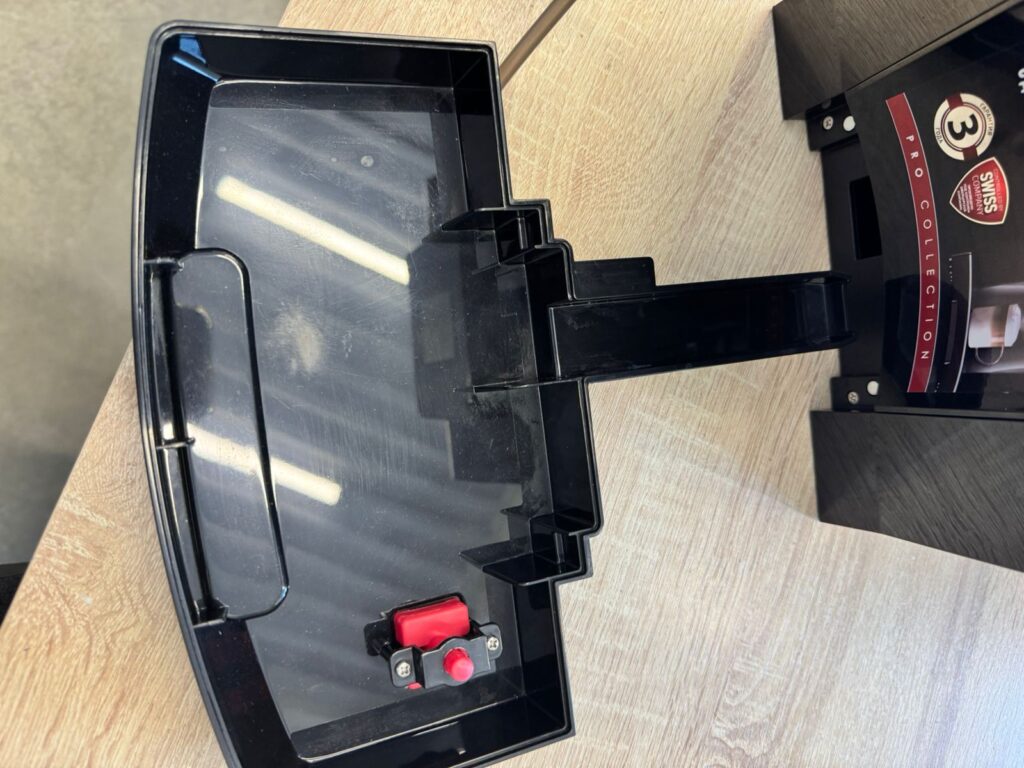 Кофемашина Polaris PACM 2060AC Черный