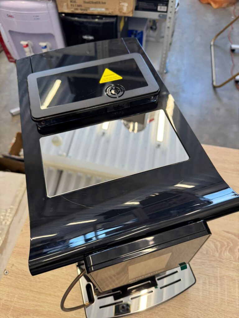 Кофемашина Polaris PACM 2060AC Черный