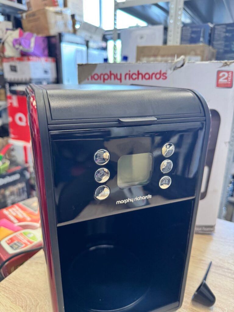 Кофеварка Morphy Richards Accents Red 162009EE
