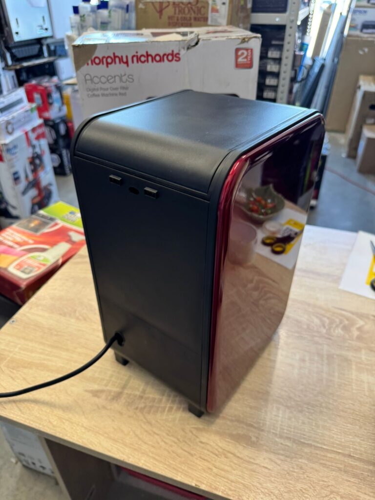 Кофеварка Morphy Richards Accents Red 162009EE