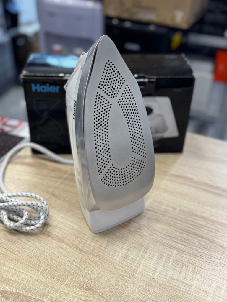Утюг Haier HI-601