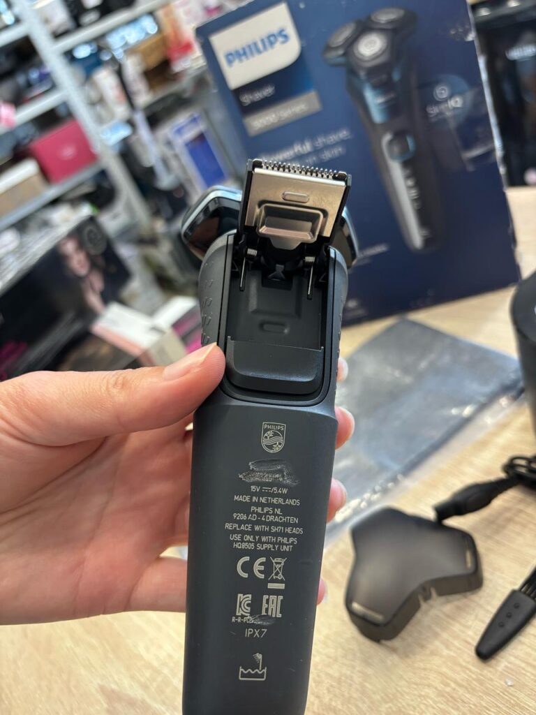 Электробритва Philips S5586/66