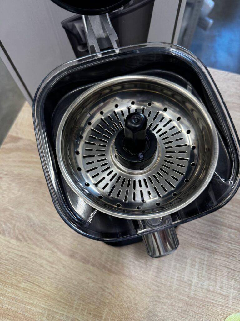 Соковыжималка для цитрусовых Black+Decker BXCJ100E