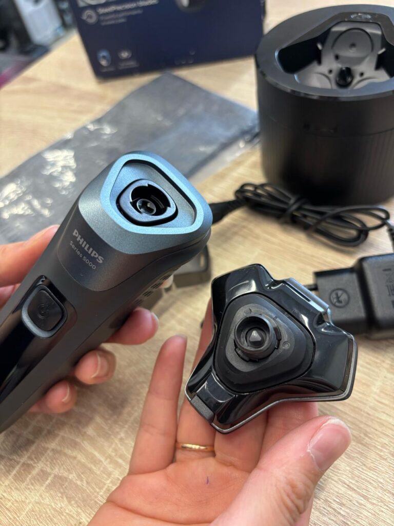 Электробритва Philips S5586/66