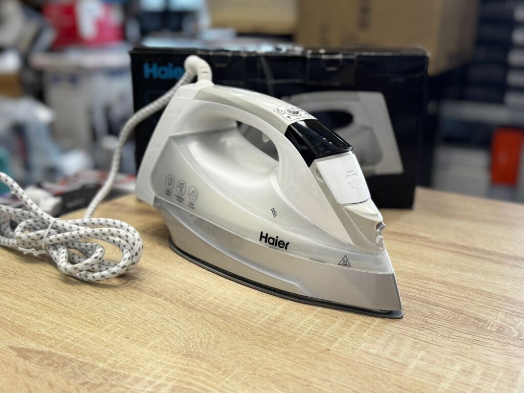 Утюг Haier HI-601
