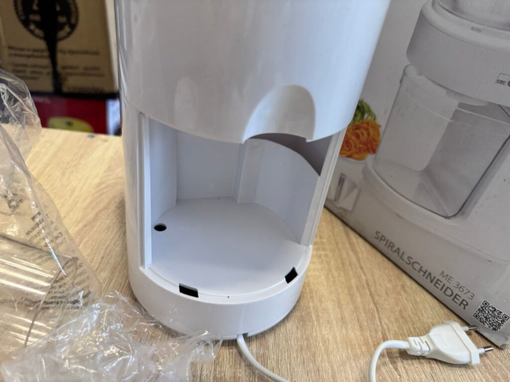 Овощерезка спиральная Clatronic ME 3673 weiss