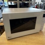 http://Микроволновая%20печь%20соло%20LG%20NeoChef%20MW23D35GIH