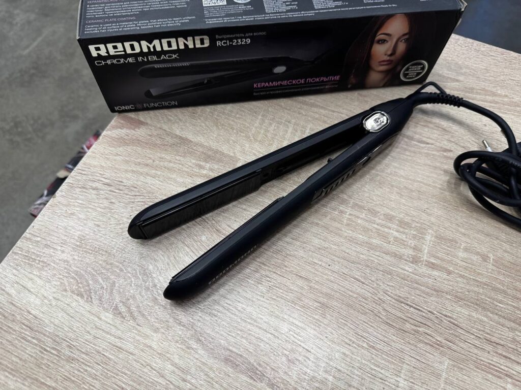 Выпрямитель для волос Redmond RCI-2329