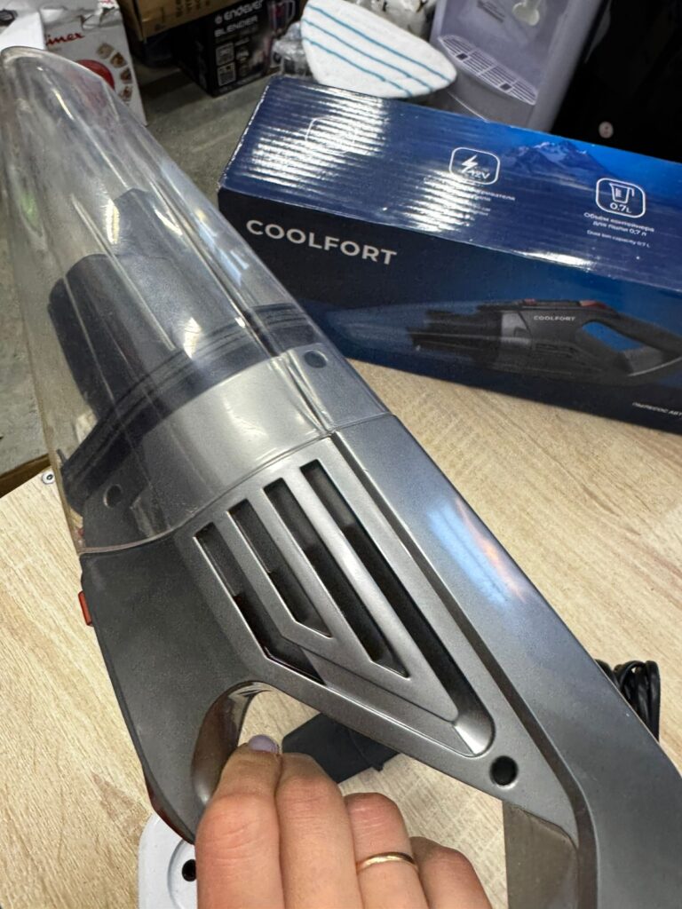 Автомобильный пылесос Coolfort СF-3051