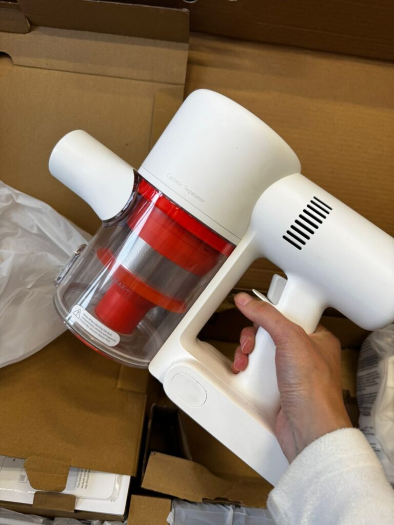 Пылесос вертикальный Xiaomi Mi Vacuum Cleaner G10 белый