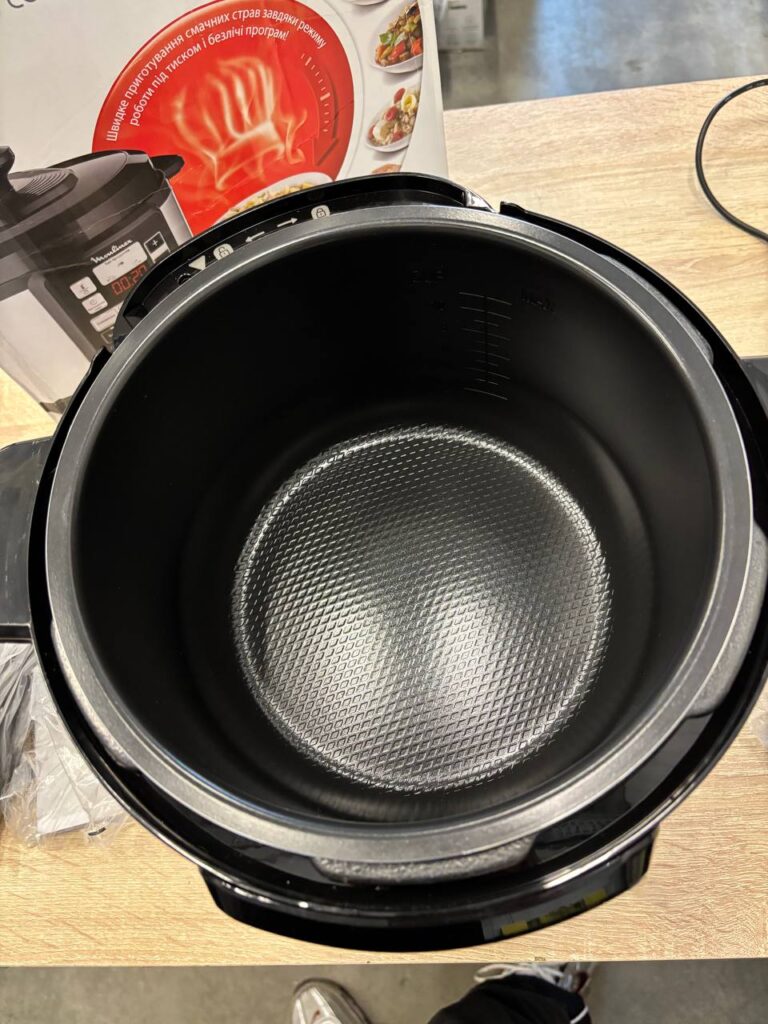 Мультиварка-скороварка Moulinex CE620D32