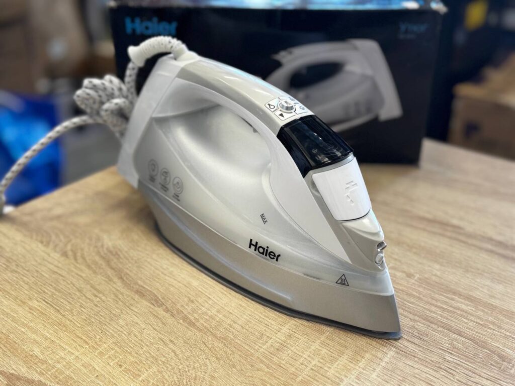 Утюг Haier HI-601