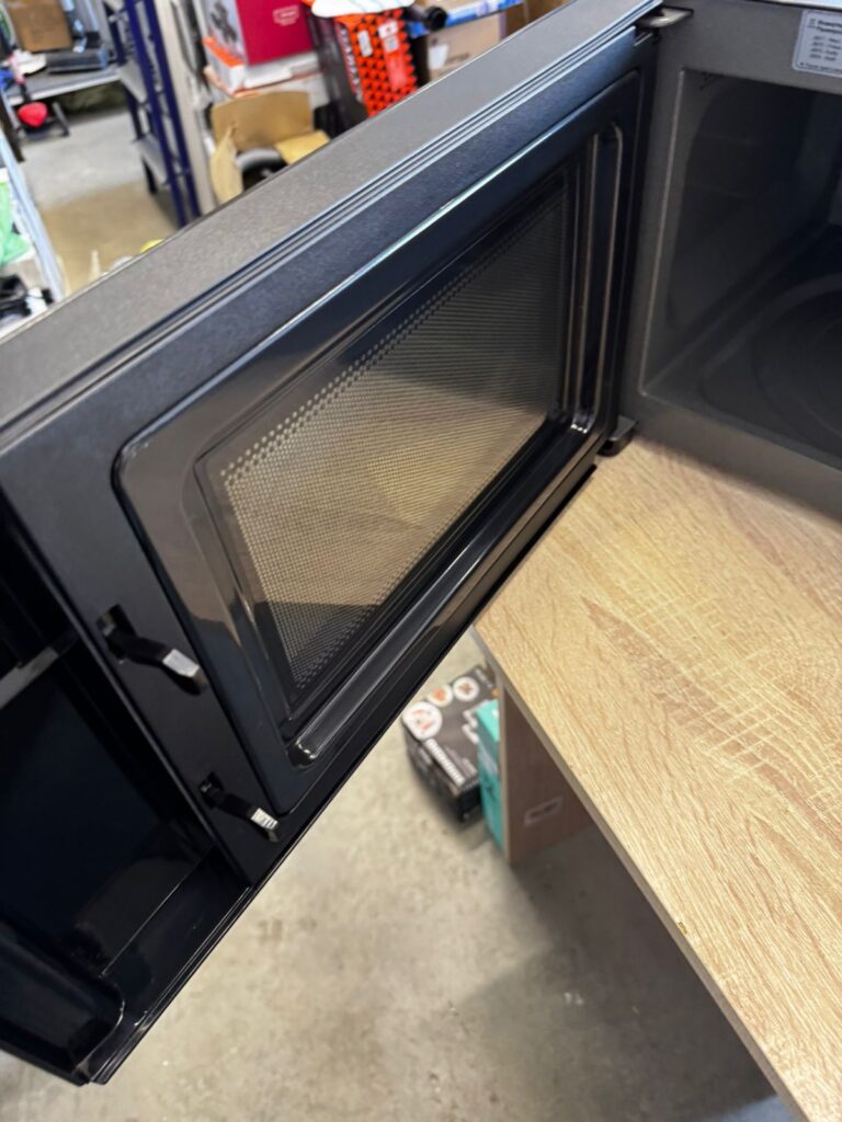 Микроволновая печь соло LG NeoChef MS2595DIS