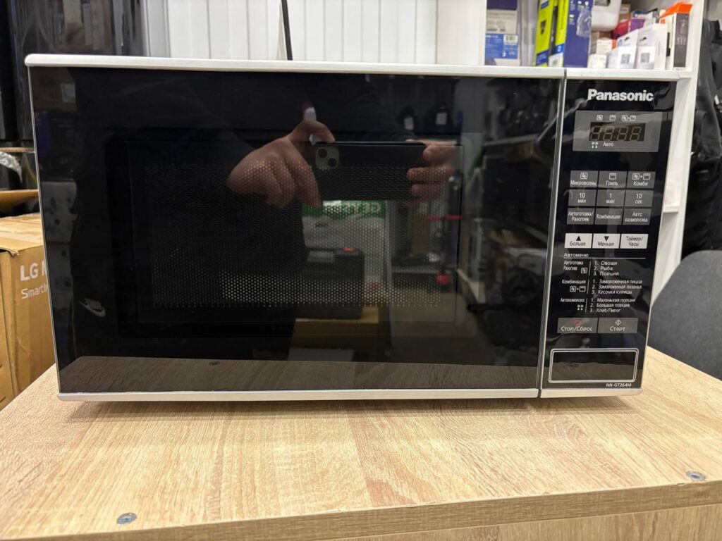 Микроволновая печь Panasonic NN-GT264M