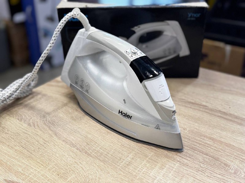 Утюг Haier HI-601
