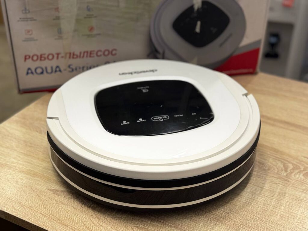 Робот-пылесос Clever&Clean AQUA-Series 01