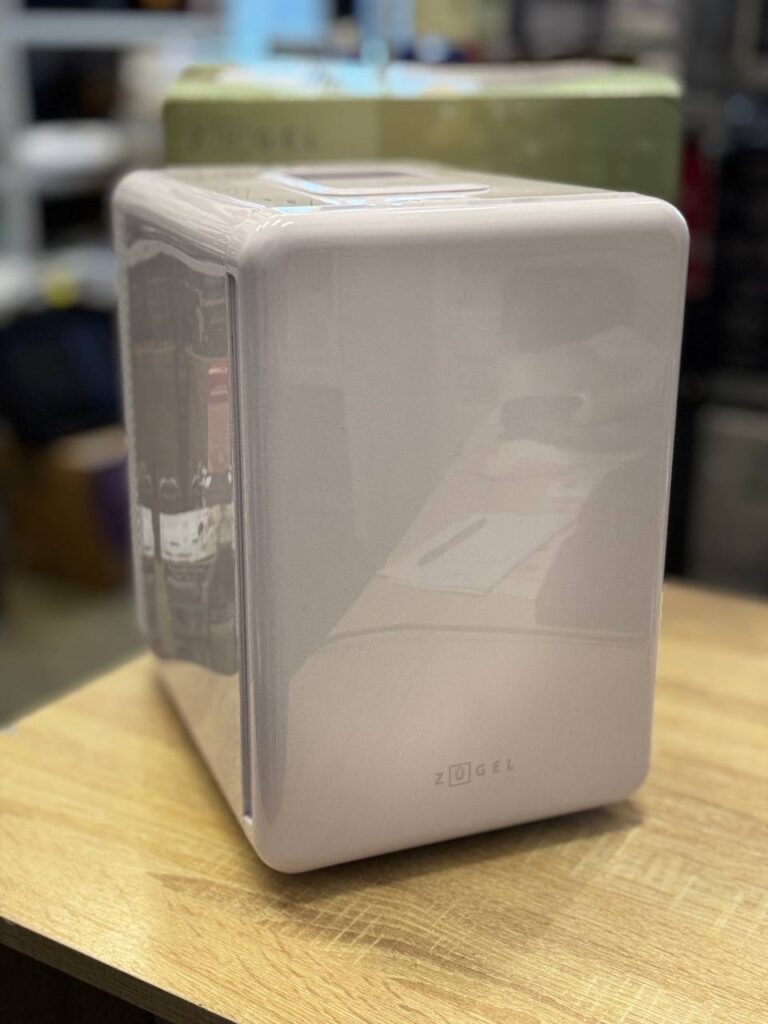 Мини-холодильник для косметики Zugel ZCR101